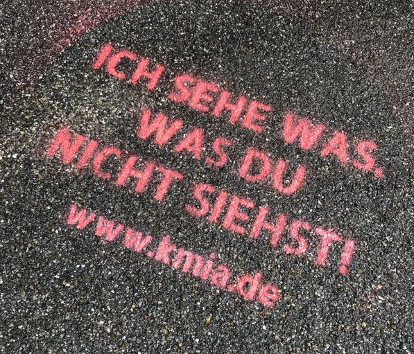 Sprühbild auf dem Boden in Düsseldorf