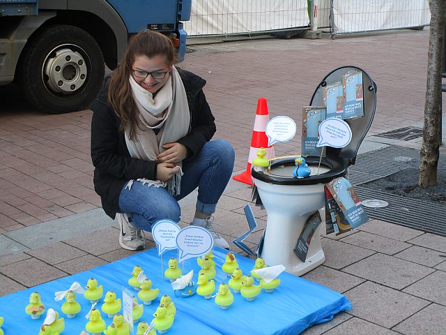 Aktion in Brühl: "Entendemo"